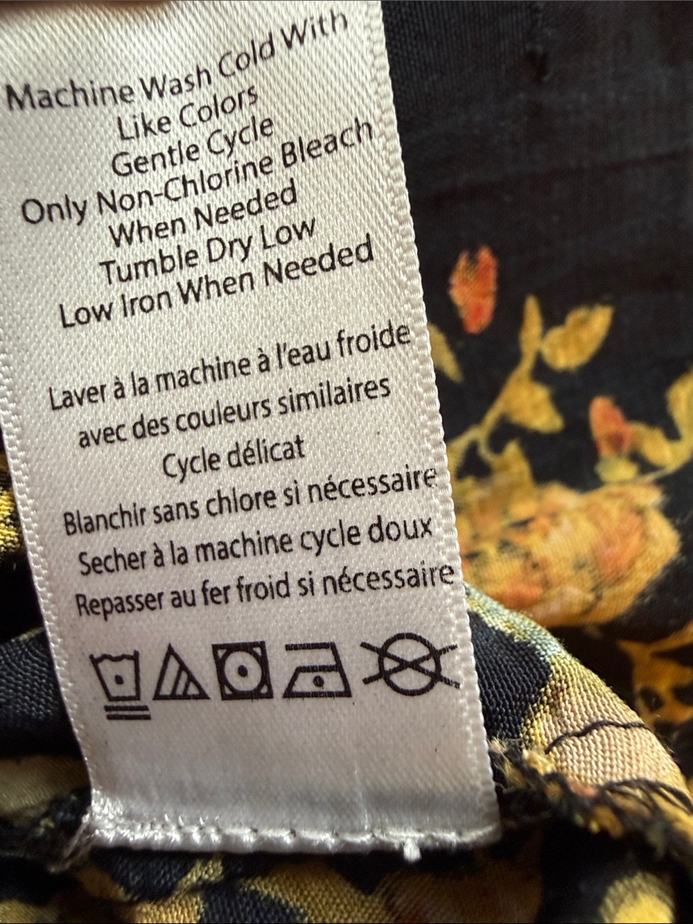 Coldwater Creek Navy Floral Pintuck Button Blouse - Picture 14 of 15